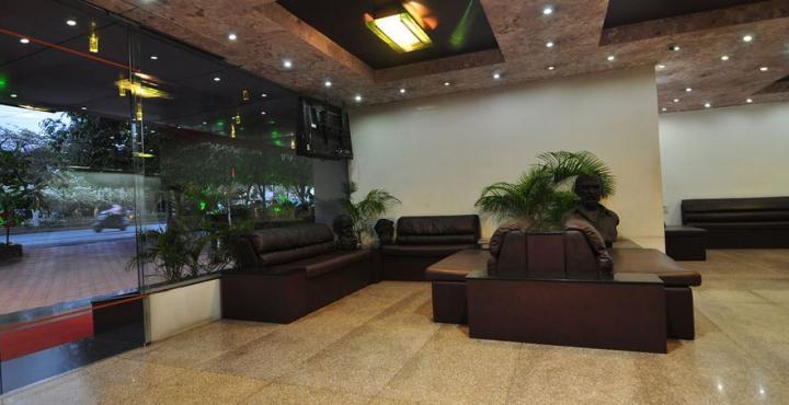 Infiniti Hotel And Spa Indore Zewnętrze zdjęcie