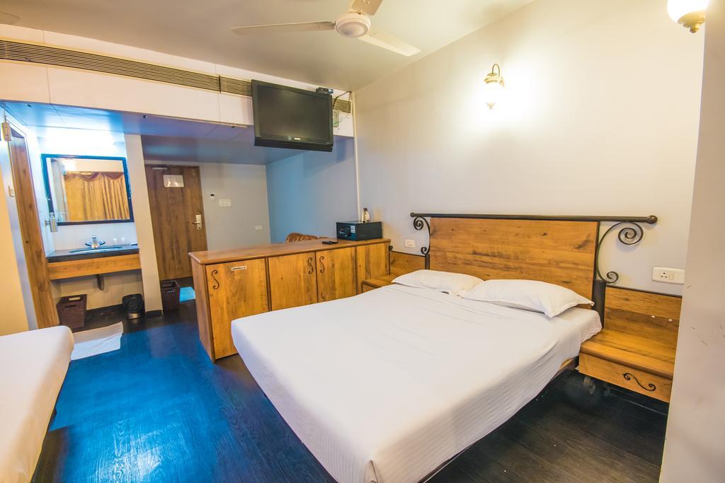 Infiniti Hotel And Spa Indore Zewnętrze zdjęcie