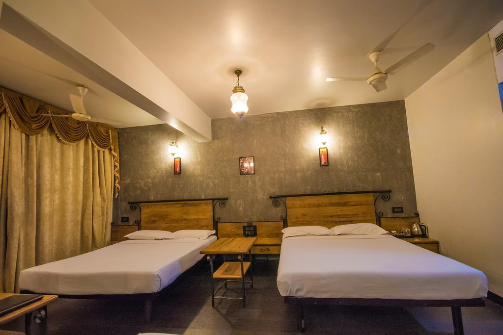 Infiniti Hotel And Spa Indore Zewnętrze zdjęcie