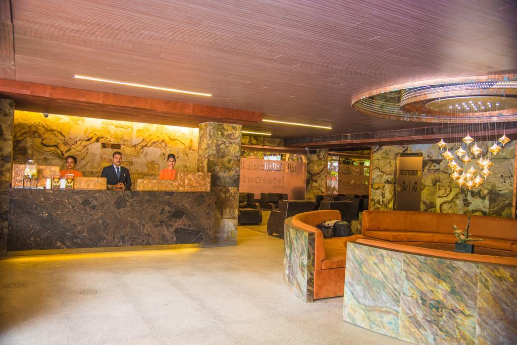 Infiniti Hotel And Spa Indore Zewnętrze zdjęcie